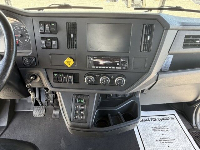 2024 Peterbilt 537 30' Jerr-Dan Aluminum 4-Car Carrier Truck Miami FL