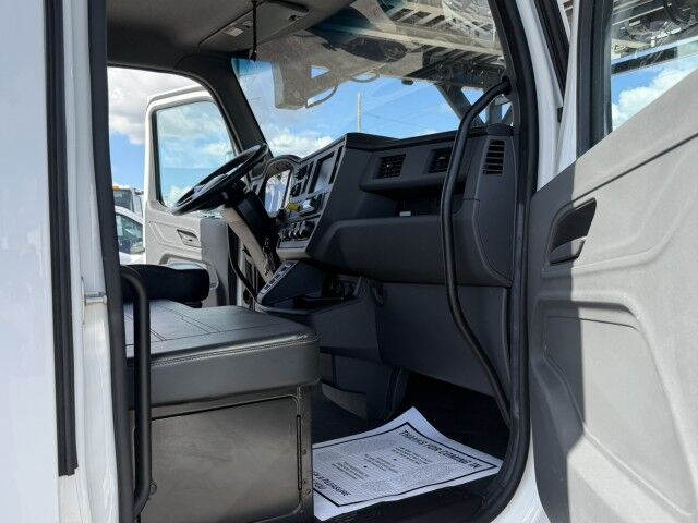 2024 Peterbilt 537 30' Jerr-Dan Aluminum 4-Car Carrier Truck Miami FL