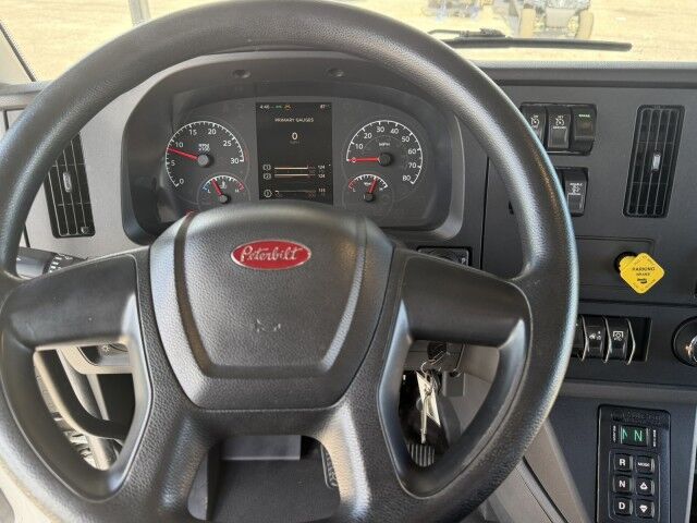 2024 Peterbilt 537 30' Jerr-Dan Aluminum 4-Car Carrier Truck Miami FL