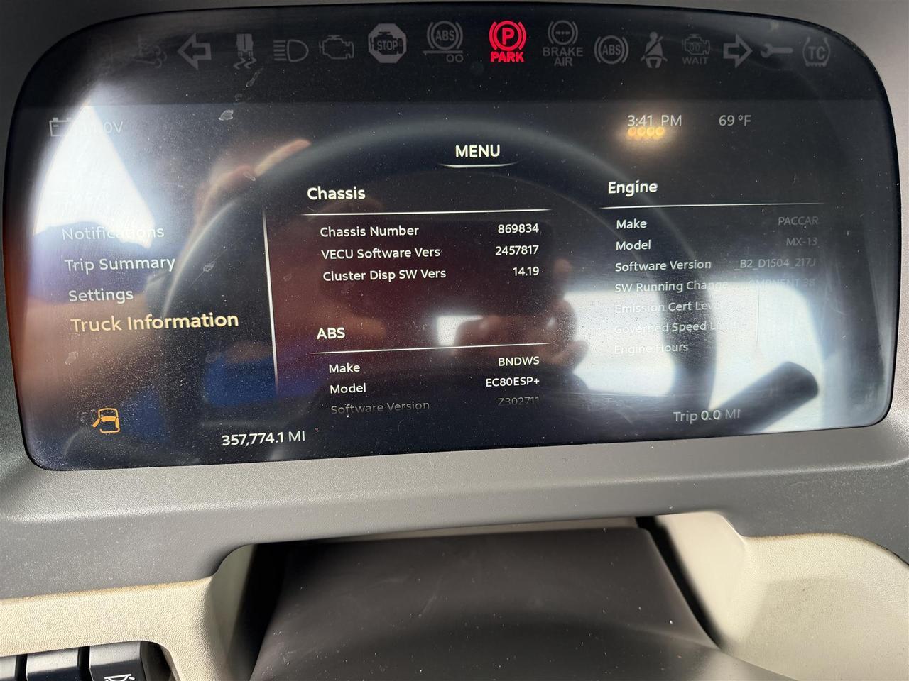 2024 Peterbilt 567 Eau Claire WI