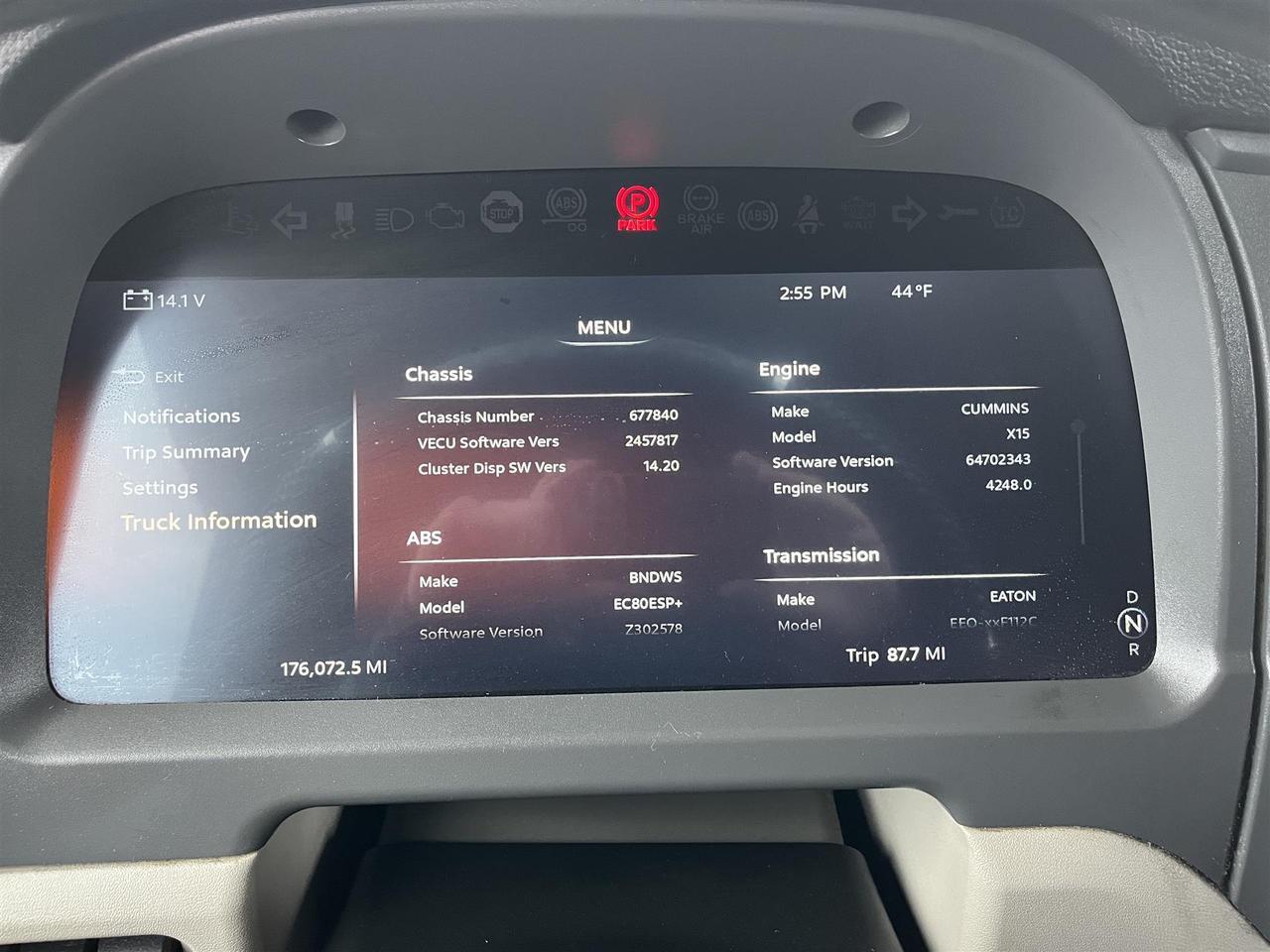 2024 Peterbilt 567 80" Ultraloft Eau Claire WI