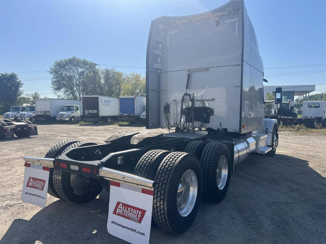 2024 Peterbilt 567 80" Ultraloft Eau Claire WI
