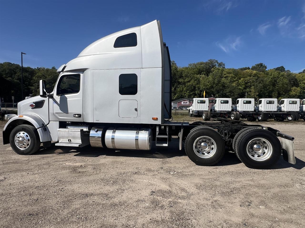 2024 Peterbilt 567 80&quot; Ultraloft South St. Paul MN