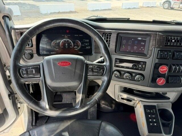 2024 Peterbilt 567 Extended cab Jerr-Dan 25-Ton Integrated Heavy Duty Wrecker Truck Miami FL