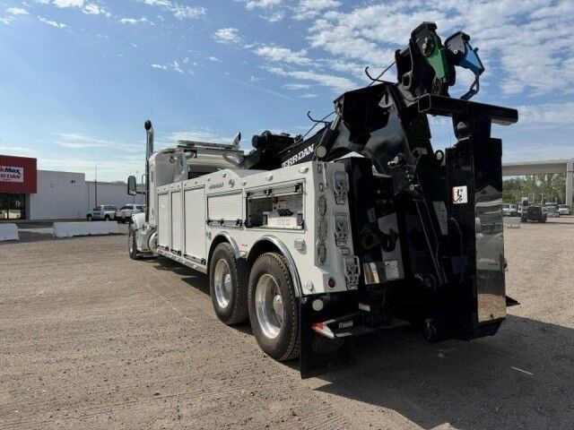 2024 Peterbilt 567 Extended cab Jerr-Dan 25-Ton Integrated Heavy Duty Wrecker Truck Miami FL