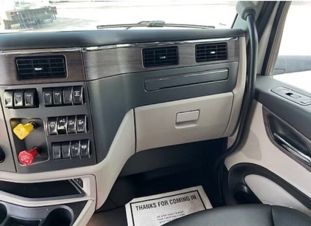 2024 Peterbilt 567 Jerr-Dan 50/60 Ton Rotator Truck Miami FL