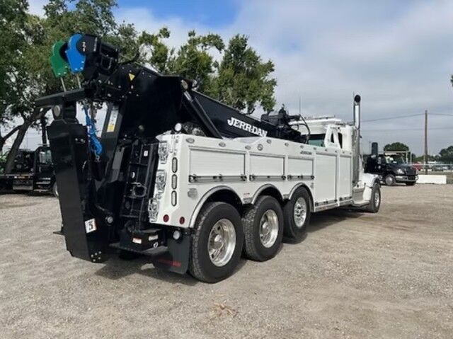 2024 Peterbilt 567 Jerr-Dan 50 Ton Integrated Wrecker Truck