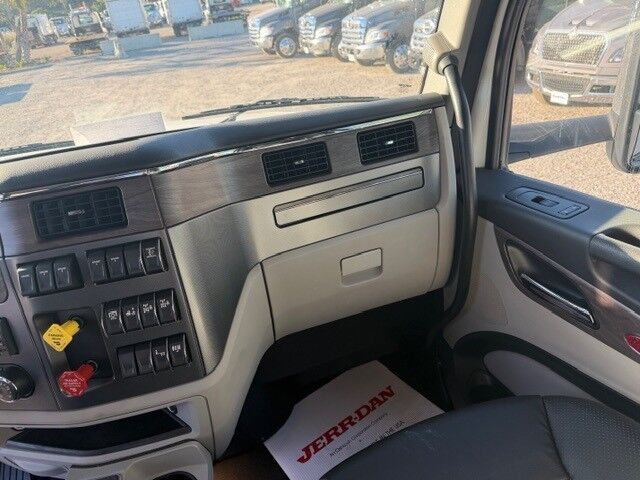 2024 Peterbilt 567 Jerr-Dan 50-Ton Integrated Wrecker Truck Miami FL