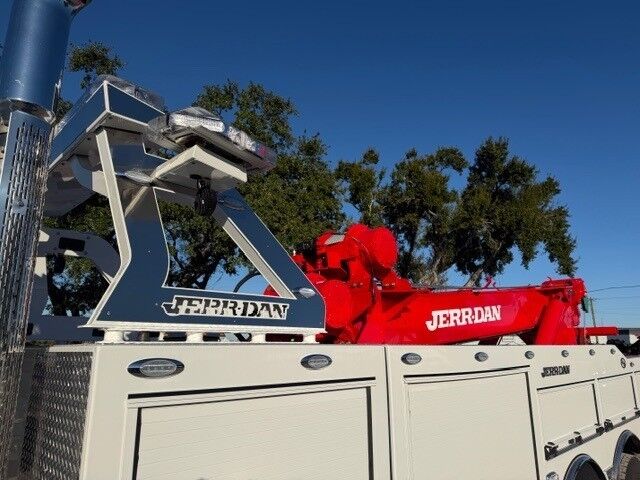 2024 Peterbilt 567 Jerr-Dan 50-Ton Integrated Wrecker Truck Miami FL