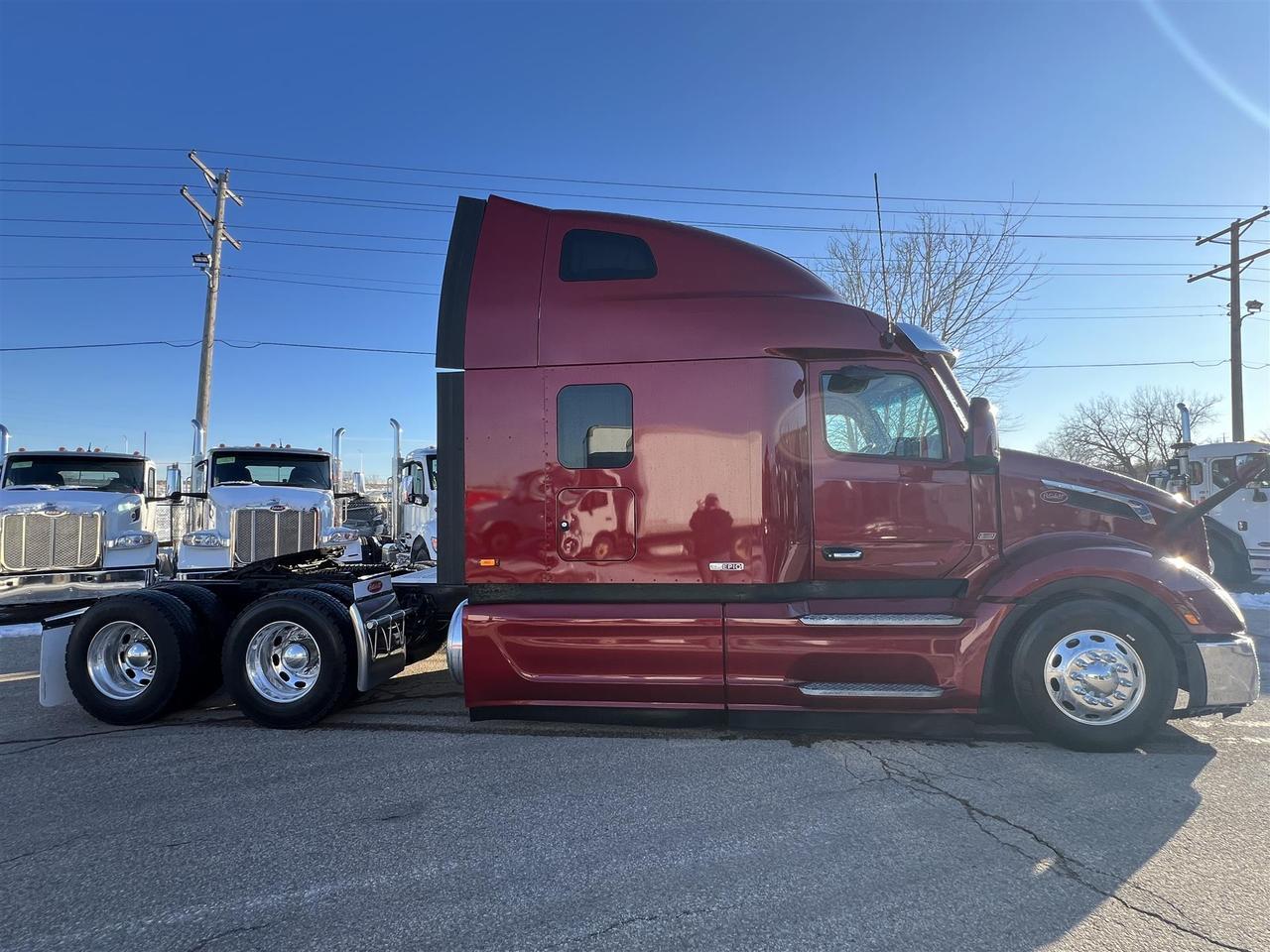 2024 Peterbilt 579 80" Ultraloft Eau Claire WI