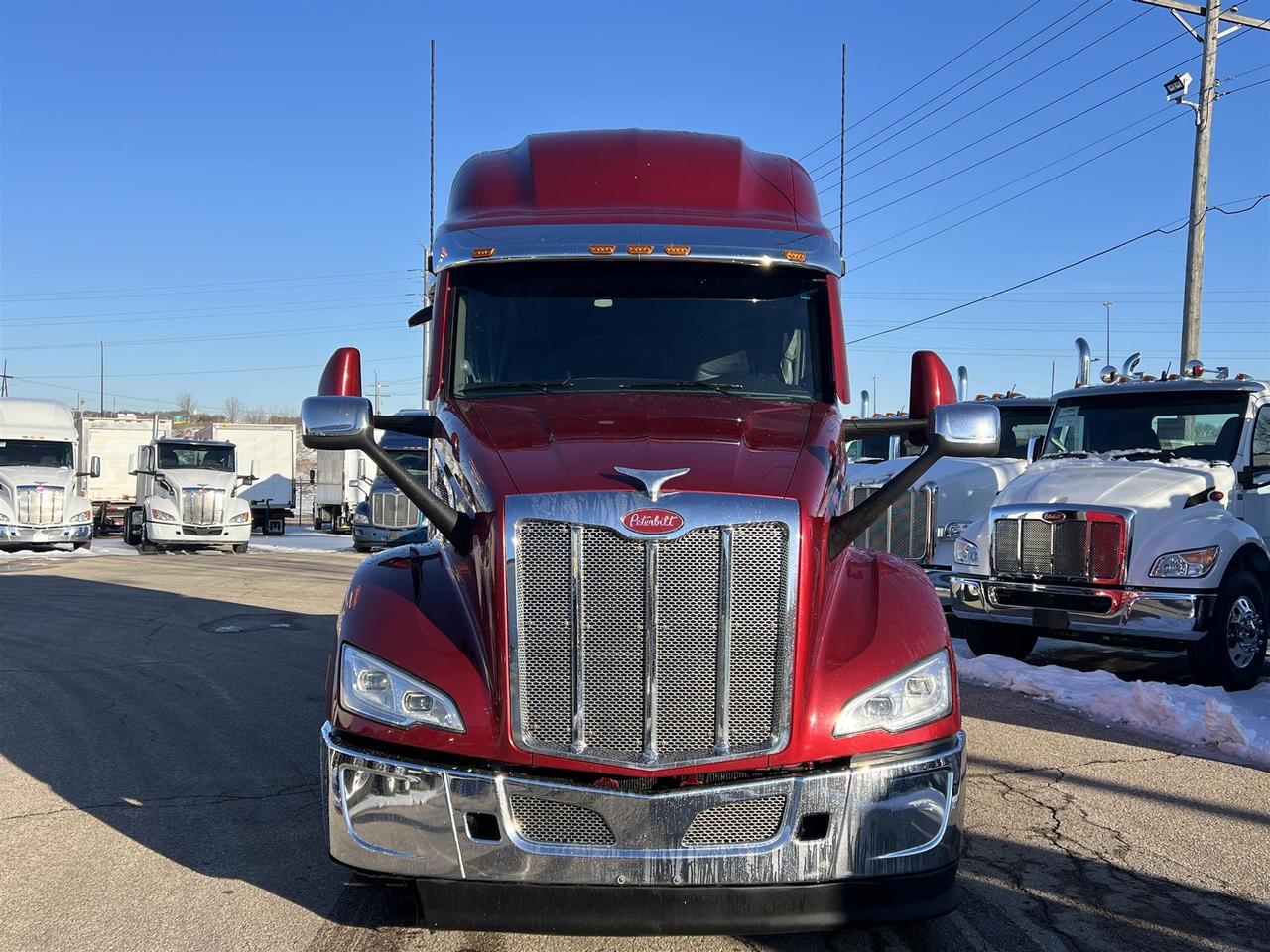 2024 Peterbilt 579 80" Ultraloft Eau Claire WI