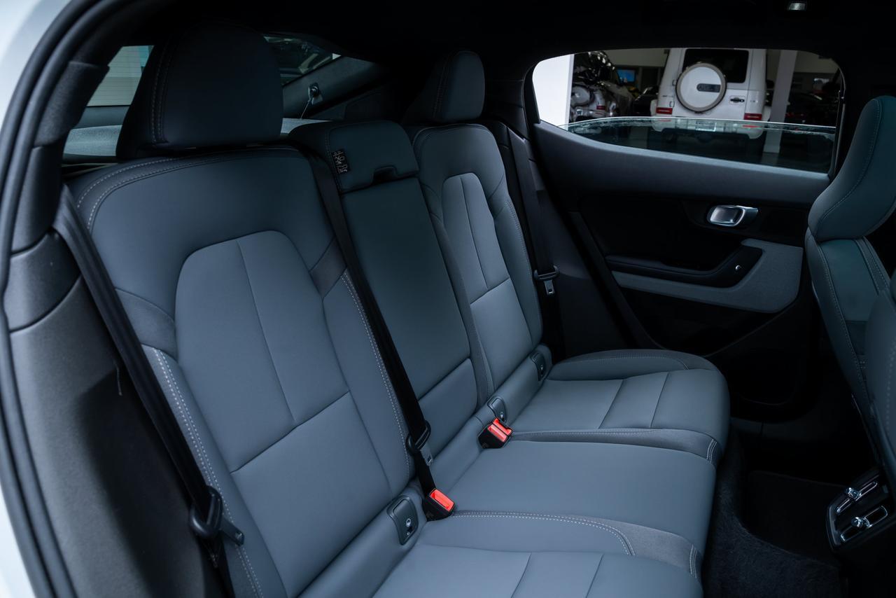 2024 Polestar 2 Long Range Dual Motor Adaptive Cruise/ Panoramic Roof Portland OR