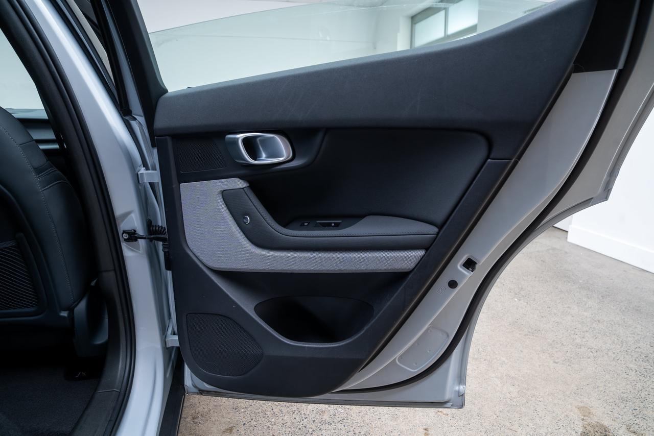 2024 Polestar 2 Long Range Dual Motor Adaptive Cruise/ Panoramic Roof Portland OR