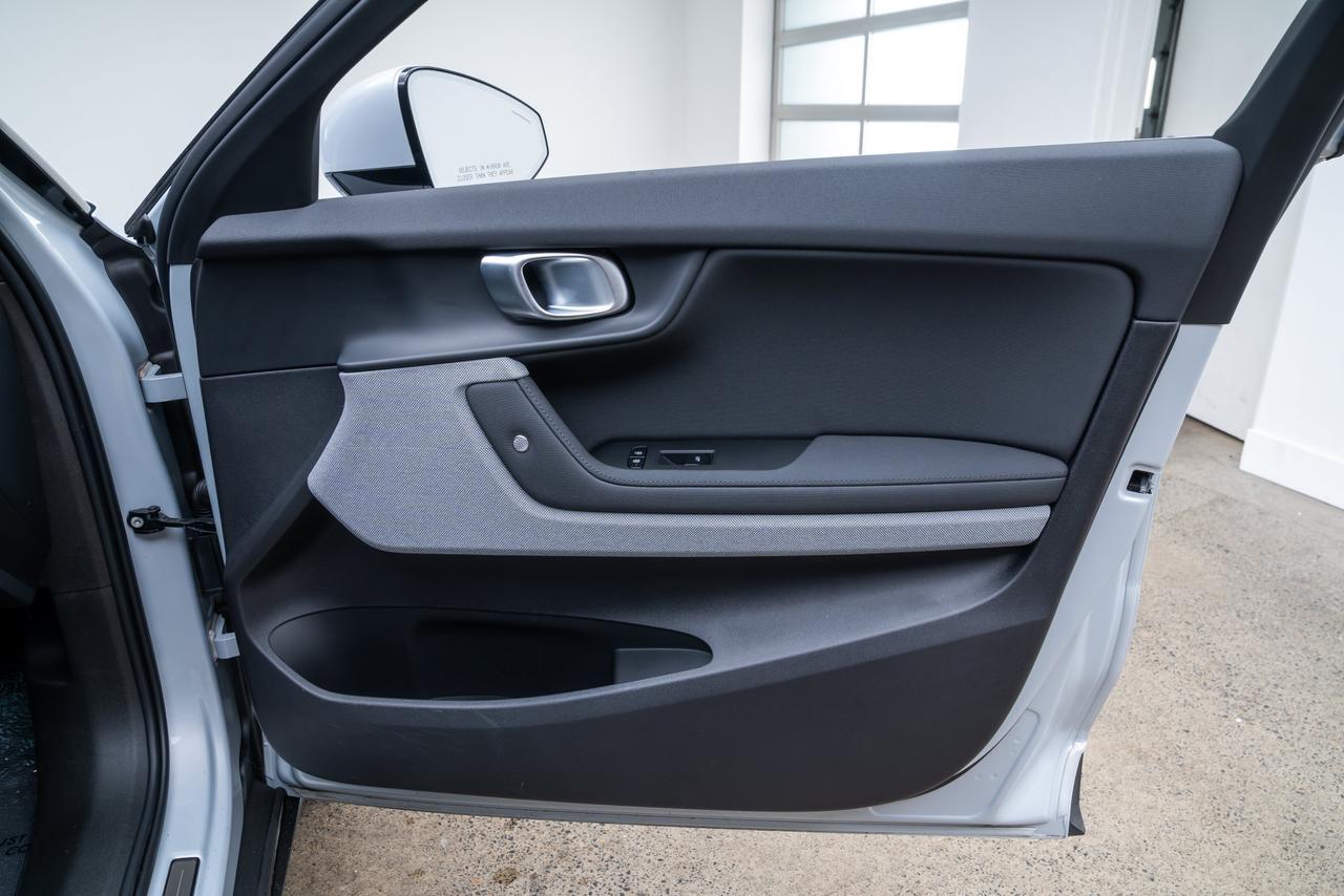 2024 Polestar 2 Long Range Dual Motor Adaptive Cruise/ Panoramic Roof Portland OR