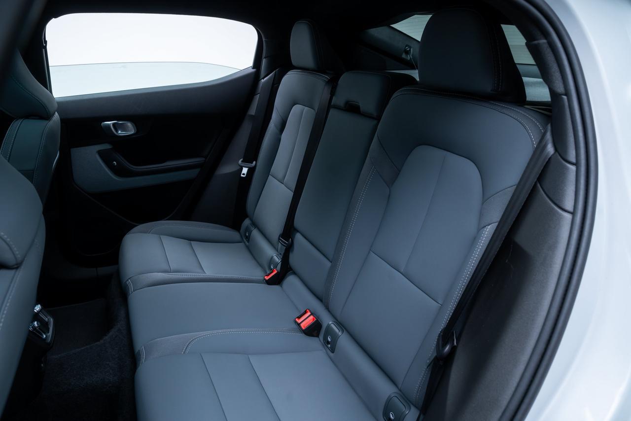2024 Polestar 2 Long Range Dual Motor Adaptive Cruise/ Panoramic Roof Portland OR
