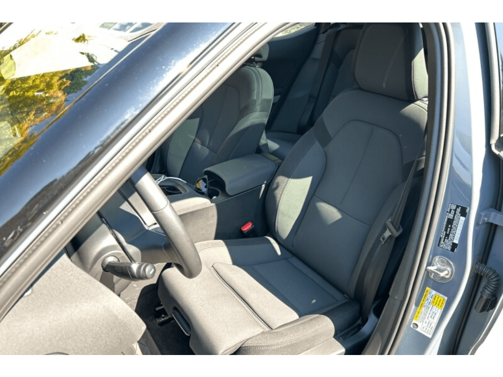 2024 Polestar 2 Long Range Dual Motor Panoramic Roof / Harman Kardon Sound Portland OR