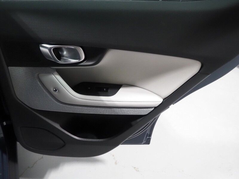 2024 Polestar 2 Long Range Dual Motor Plus AWD *PILOT PKG, NAVIGATION, ADAPTIVE CRUISE, SAFETY ALERTS, 360 VIEW CAMERAS, PANORAMA MOONROOF, NAPPA LEATHER, CLIMATE SEATS, HEATED STEERING, 20 INCH WHEELS, HARMAN/KARDON, WIRELESS CHARGING, ANDROID & APPLE Round Rock TX