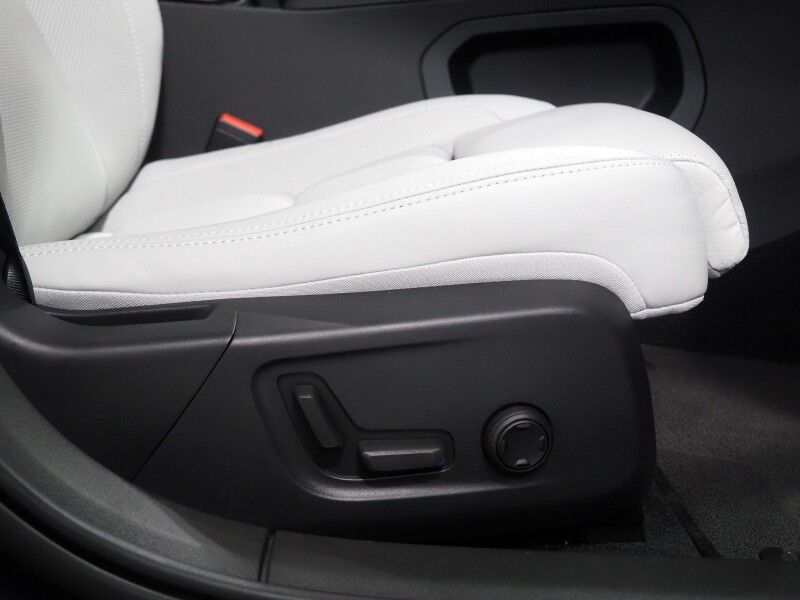 2024 Polestar 2 Long Range Dual Motor Plus AWD *PILOT PKG, NAVIGATION, ADAPTIVE CRUISE, SAFETY ALERTS, 360 VIEW CAMERAS, PANORAMA MOONROOF, NAPPA LEATHER, CLIMATE SEATS, HEATED STEERING, 20 INCH WHEELS, HARMAN/KARDON, WIRELESS CHARGING, ANDROID & APPLE Round Rock TX