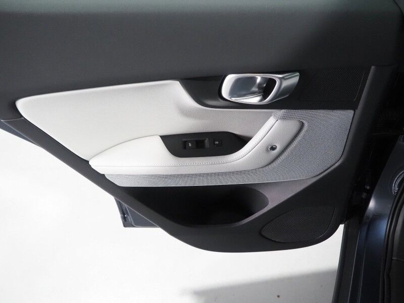 2024 Polestar 2 Long Range Dual Motor Plus AWD *PILOT PKG, NAVIGATION, ADAPTIVE CRUISE, SAFETY ALERTS, 360 VIEW CAMERAS, PANORAMA MOONROOF, NAPPA LEATHER, CLIMATE SEATS, HEATED STEERING, 20 INCH WHEELS, HARMAN/KARDON, WIRELESS CHARGING, ANDROID & APPLE Round Rock TX