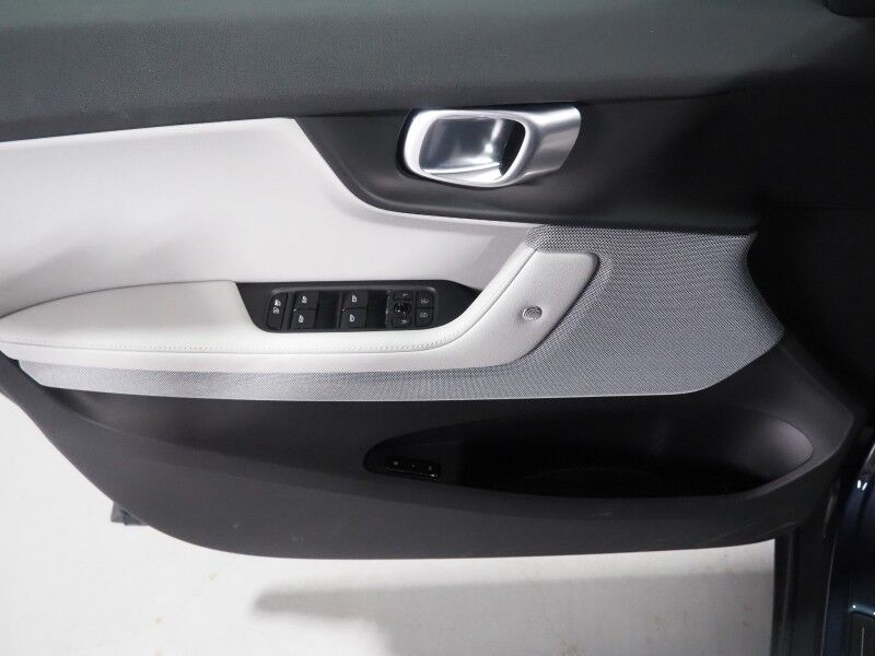 2024 Polestar 2 Long Range Dual Motor Plus AWD *PILOT PKG, NAVIGATION, ADAPTIVE CRUISE, SAFETY ALERTS, 360 VIEW CAMERAS, PANORAMA MOONROOF, NAPPA LEATHER, CLIMATE SEATS, HEATED STEERING, 20 INCH WHEELS, HARMAN/KARDON, WIRELESS CHARGING, ANDROID & APPLE Round Rock TX