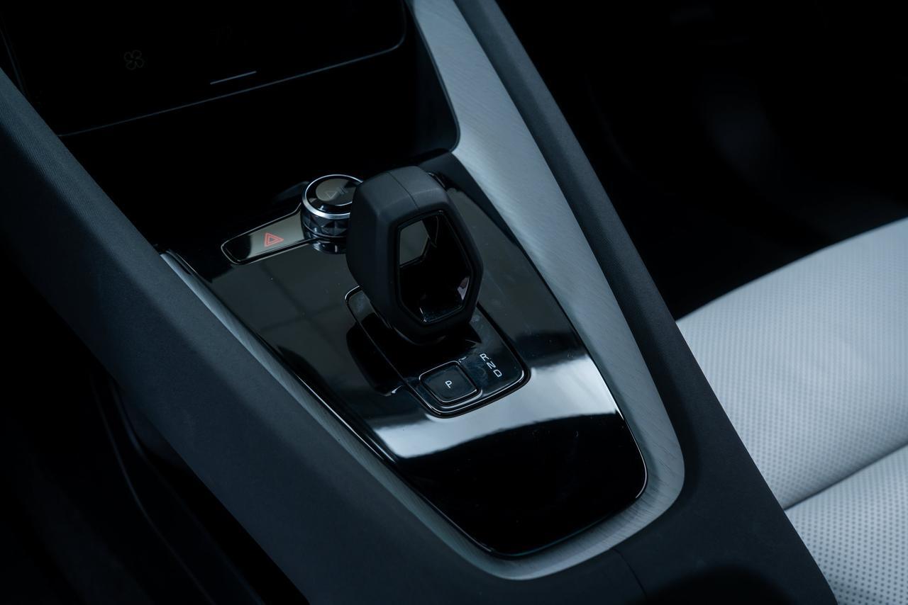 2024 Polestar 2 Long Range Dual Motor Ventilated Nappa Leather / Panoramic Roof Portland OR