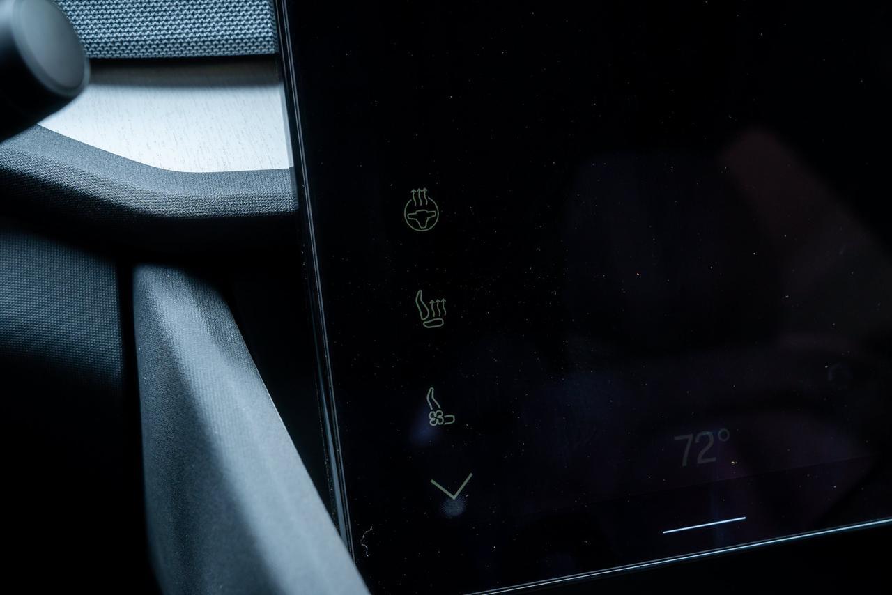 2024 Polestar 2 Long Range Dual Motor Ventilated Nappa Leather / Panoramic Roof Portland OR