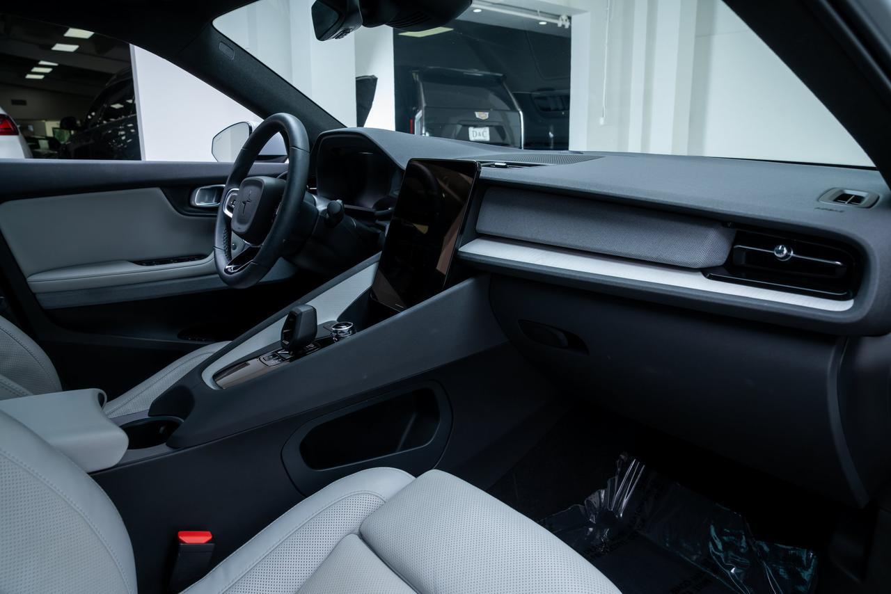2024 Polestar 2 Long Range Dual Motor Ventilated Nappa Leather / Panoramic Roof Portland OR