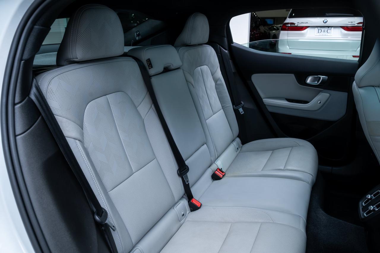 2024 Polestar 2 Long Range Dual Motor Ventilated Nappa Leather / Panoramic Roof Portland OR