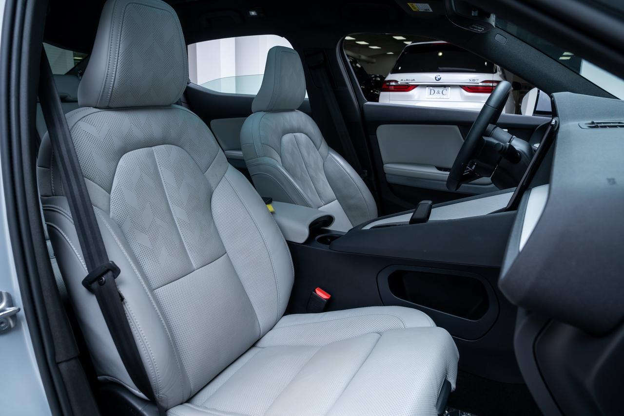 2024 Polestar 2 Long Range Dual Motor Ventilated Nappa Leather / Panoramic Roof Portland OR