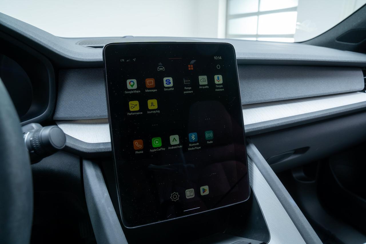 2024 Polestar 2 Long Range Dual Motor Ventilated Nappa Leather / Panoramic Roof Portland OR
