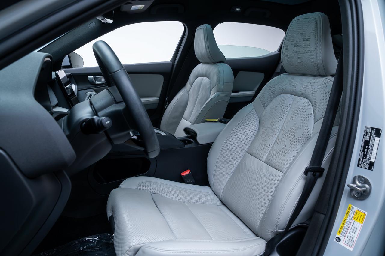 2024 Polestar 2 Long Range Dual Motor Ventilated Nappa Leather / Panoramic Roof Portland OR