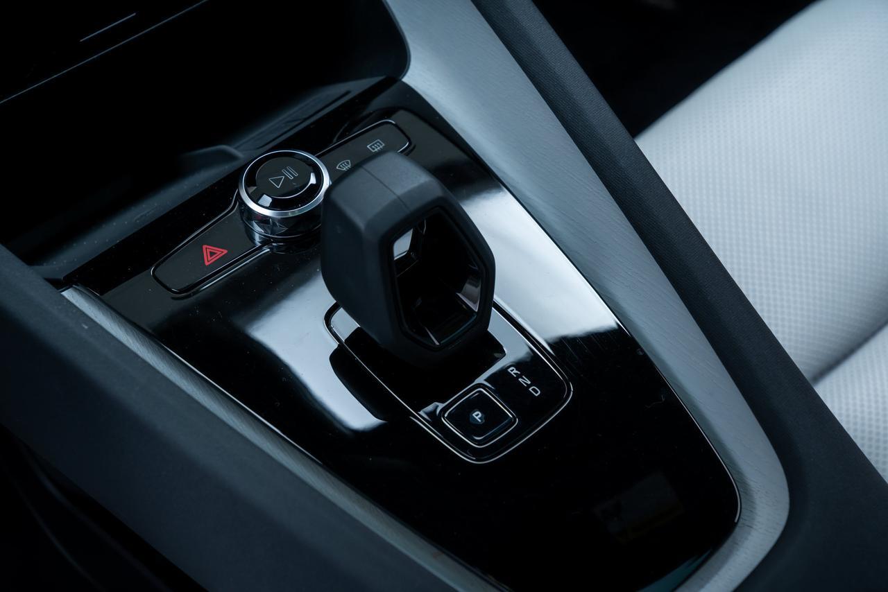2024 Polestar 2 Long Range Dual Motor Ventilated Nappa Leather / Panoramic Roof Portland OR