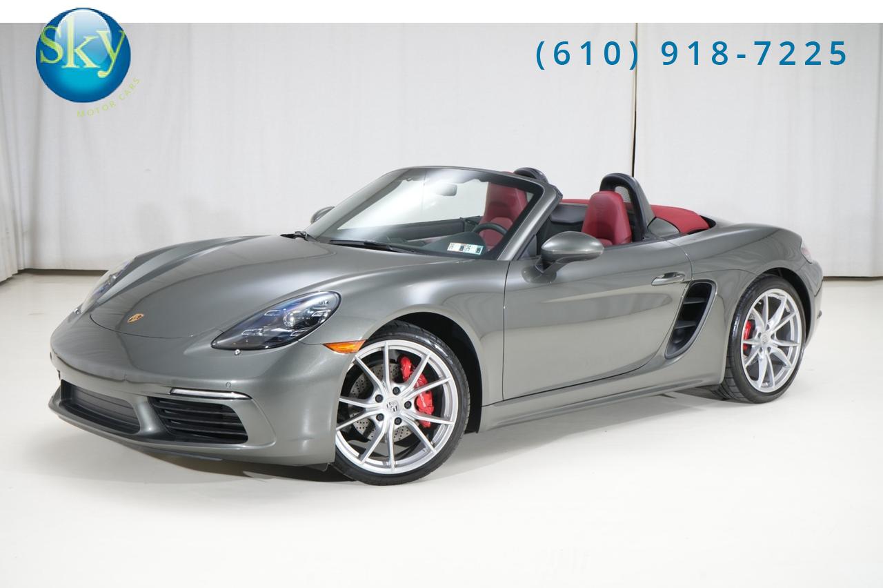 2024 Porsche 718 Boxster S