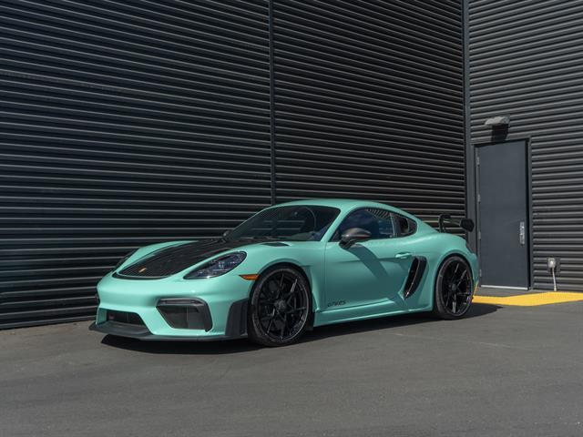 2024 Porsche 718 Cayman GT4 RS