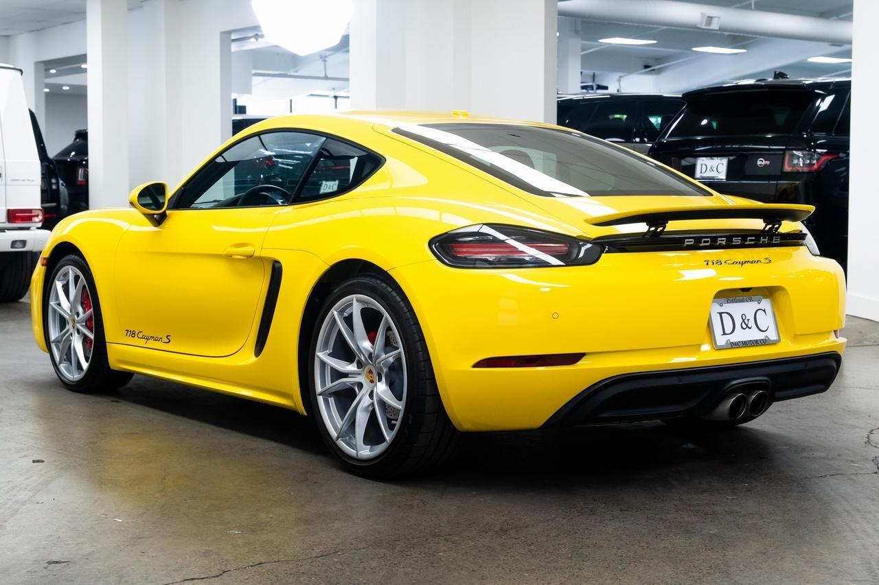 2024 Porsche 718 Cayman S 1 Owner Heated Seats Sport Chrono Package Portland OR