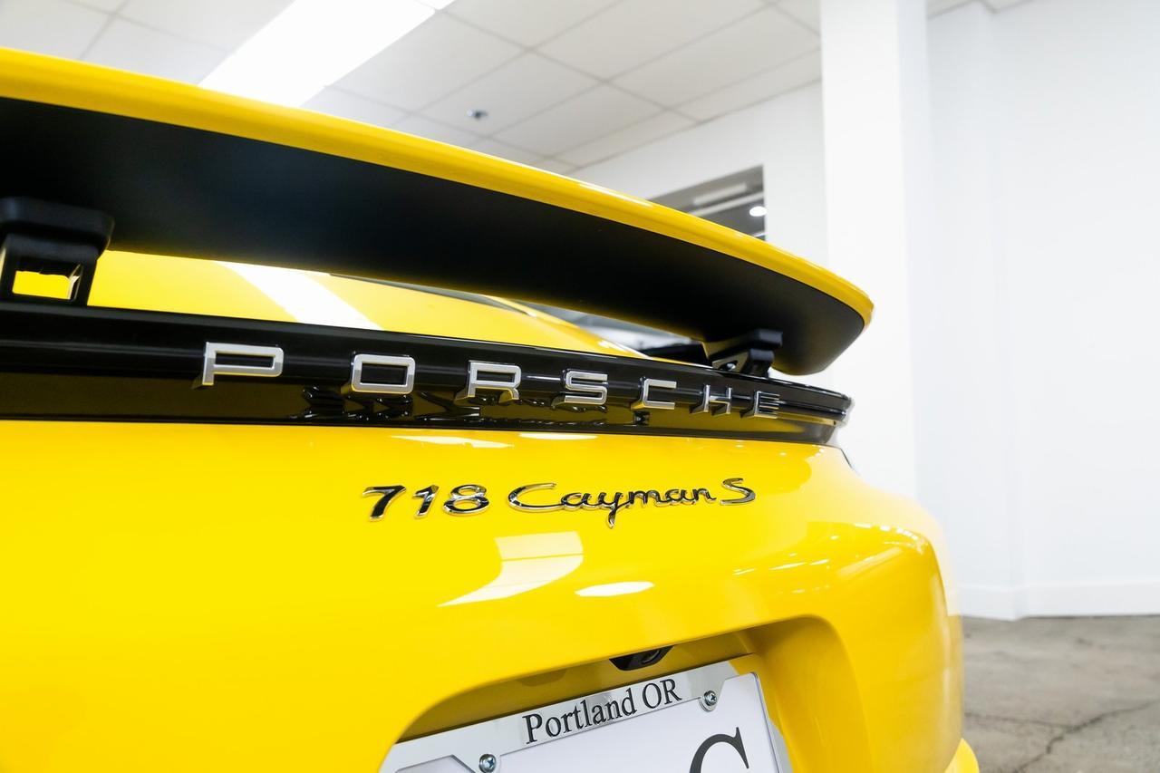 2024 Porsche 718 Cayman S 1 Owner Heated Seats Sport Chrono Package Portland OR