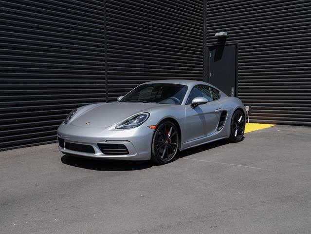 2024 Porsche 718 Cayman S