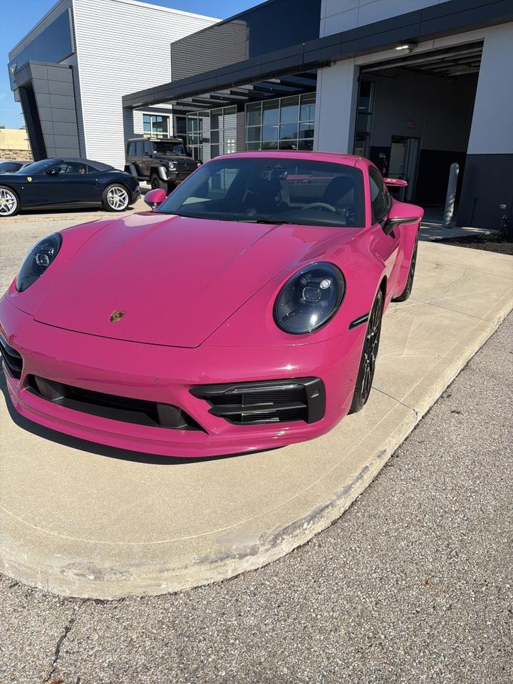 2024 Porsche 911 Carrera 4 GTS