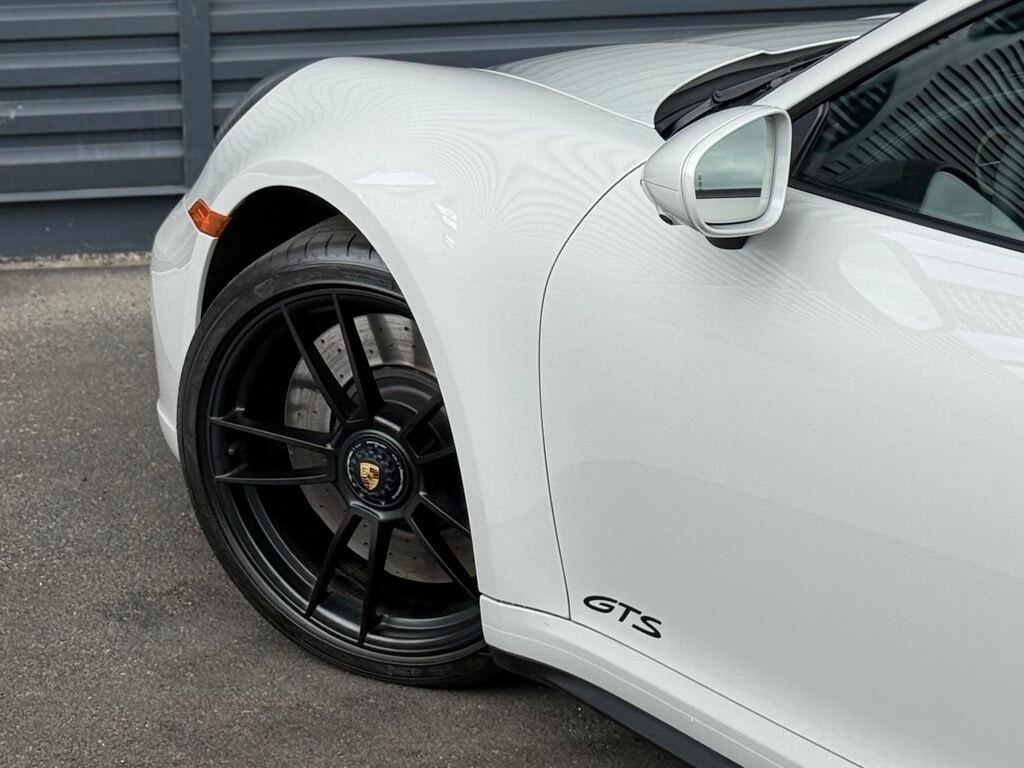 2024 Porsche 911 Carrera GTS Orange MA