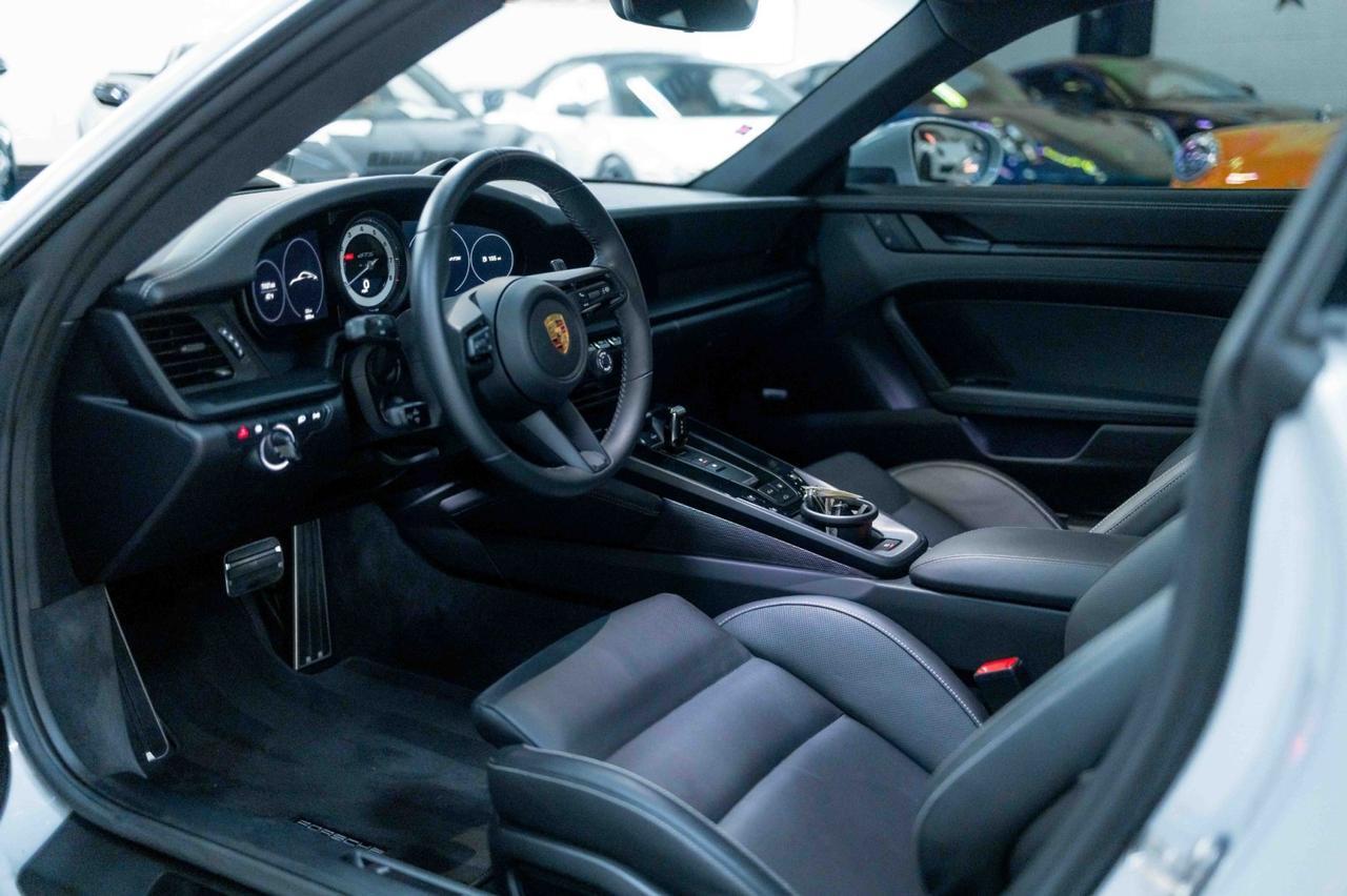 2024 Porsche 911 Carrera GTS