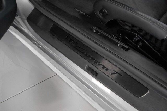 2024 Porsche 911 Carrera T Coupe *ONLY 2,000 MILES* *MANUAL TRANSMISSION* *CARBON BUCKET SEATS* *CARBON ROOF* San Diego CA