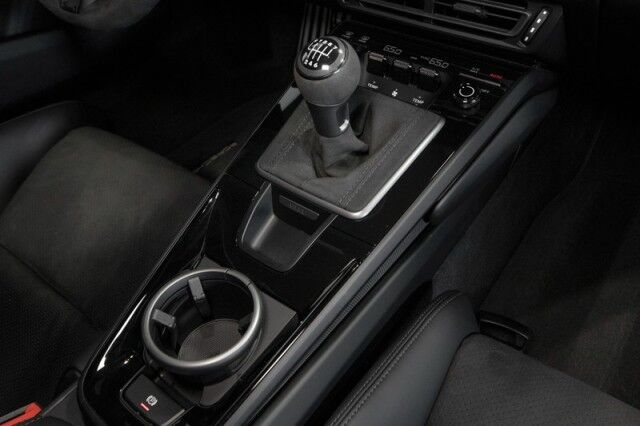 2024 Porsche 911 Carrera T Coupe *ONLY 2,000 MILES* *MANUAL TRANSMISSION* *CARBON BUCKET SEATS* *CARBON ROOF* San Diego CA