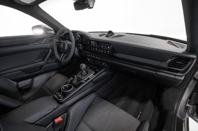 2024 Porsche 911 Carrera T Coupe *ONLY 2,000 MILES* *MANUAL TRANSMISSION* *CARBON BUCKET SEATS* *CARBON ROOF* San Diego CA