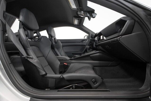 2024 Porsche 911 Carrera T Coupe *ONLY 2,000 MILES* *MANUAL TRANSMISSION* *CARBON BUCKET SEATS* *CARBON ROOF* San Diego CA