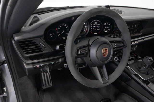 2024 Porsche 911 Carrera T Coupe *ONLY 2,000 MILES* *MANUAL TRANSMISSION* *CARBON BUCKET SEATS* *CARBON ROOF* San Diego CA