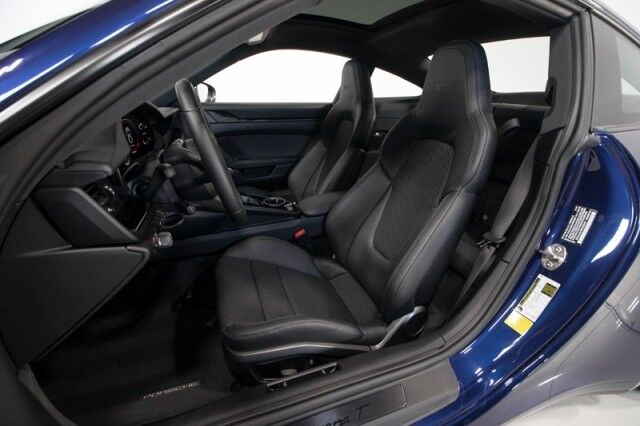 2024 Porsche 911 Carrera T Coupe *ONLY 900 MILES* *MANUAL TRANSMISSION* San Diego CA