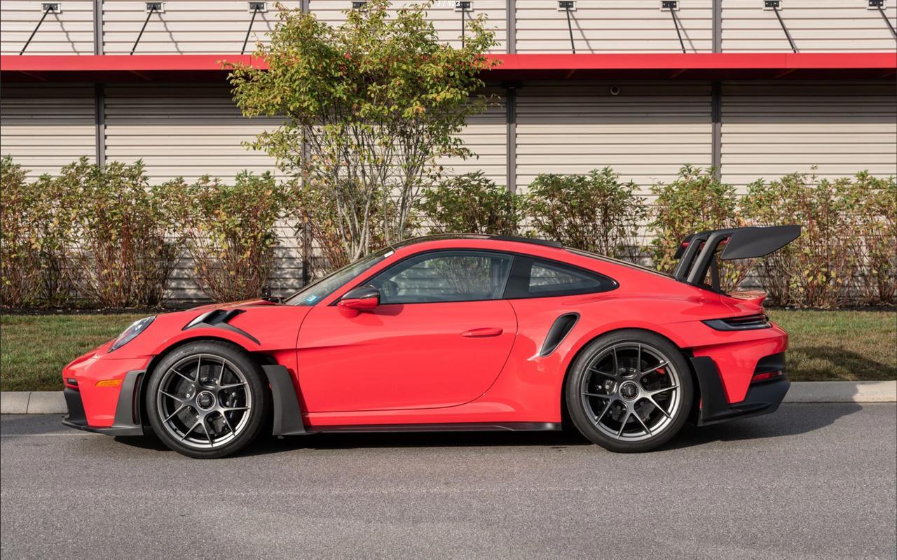 2024 Porsche 911 GT3 RS Weissach