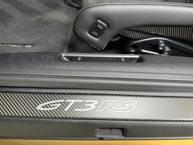 2024 Porsche 911 GT3 RS Weissach Package!!  Bose audio, front lift, Sport Chrono, Exclusive Design tailights & MORE!! Fort Lauderdale FL