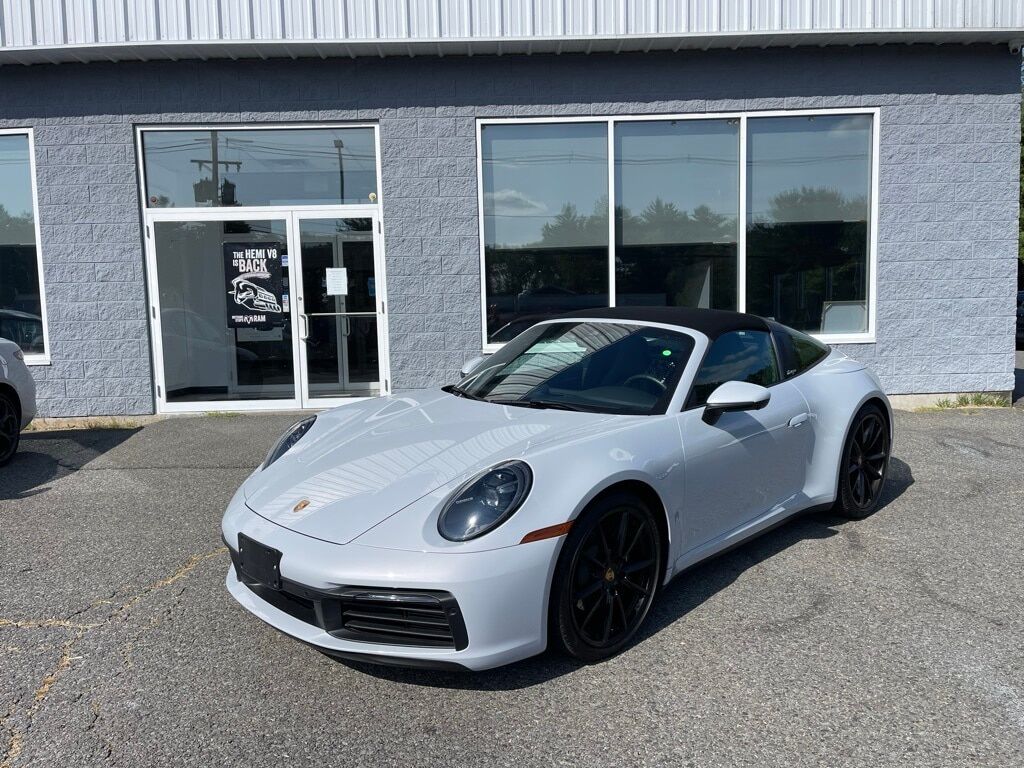 2024 Porsche 911 Targa 4 Orange MA