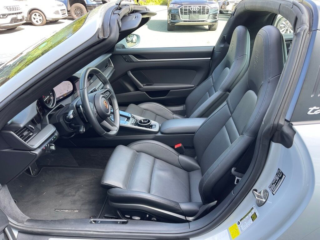 2024 Porsche 911 Targa 4 Orange MA
